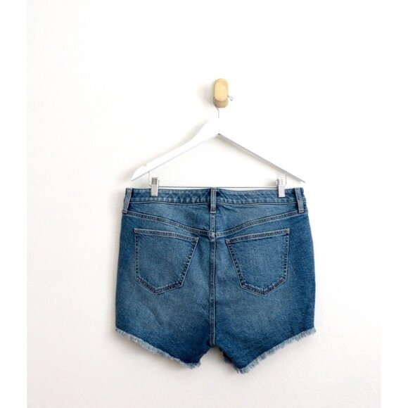 NEW! Torrid Distressed Denim Jean Shorts High Rise Blue SZ 12 - Picture 7 of 10